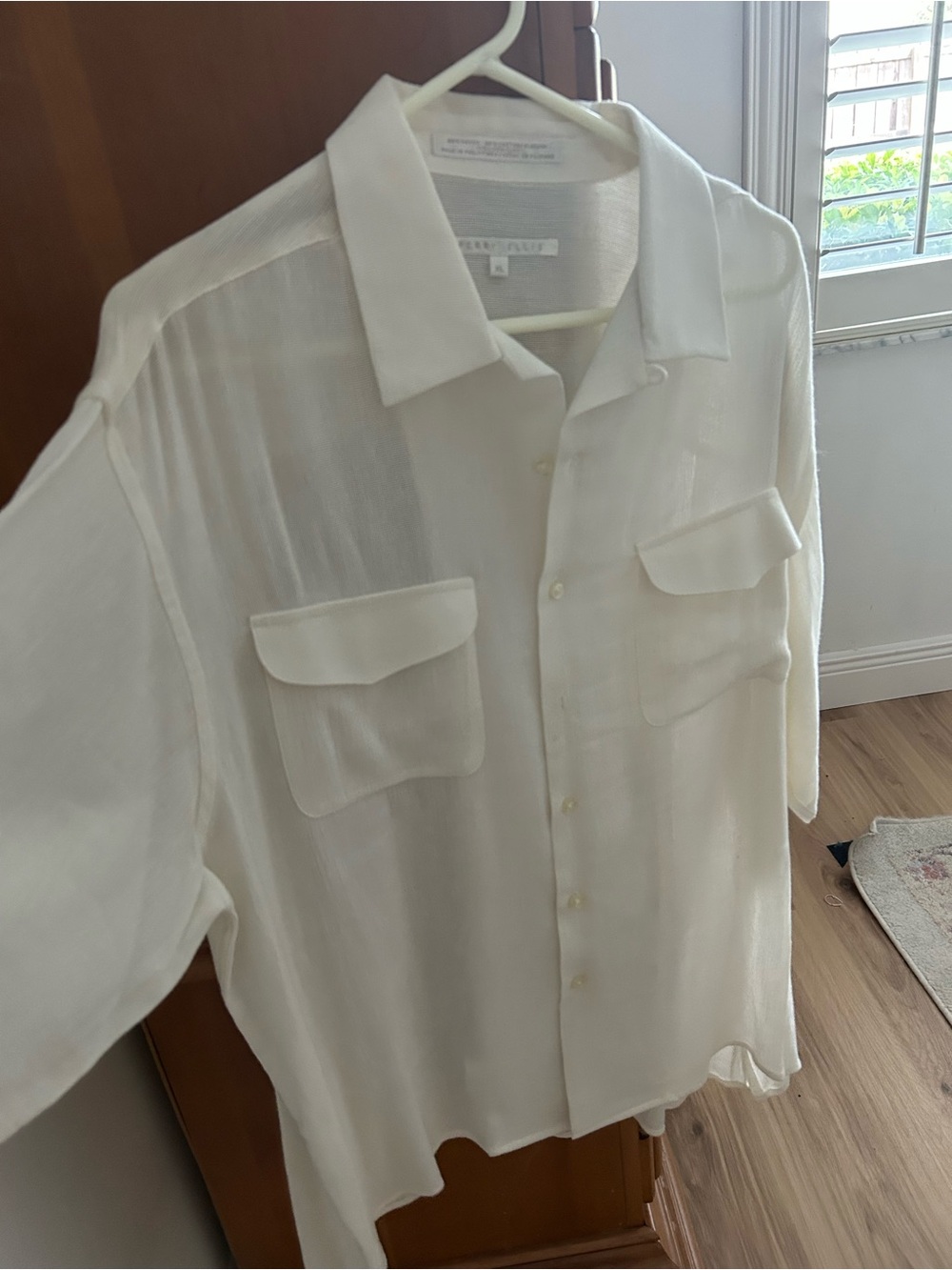 Perry Ellis Men's Cream Button-Front Casual Shirt with Chest Pockets, XL